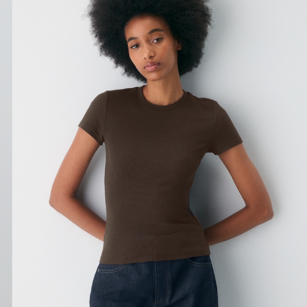 Like-New- Aritzia TNA HomeStretch Rib Crew T-Shirt Rich Mocha Brown (XS)